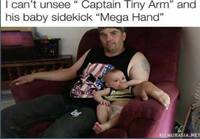 Captain Tiny Arm ja vauvasidekick Mega Hand 