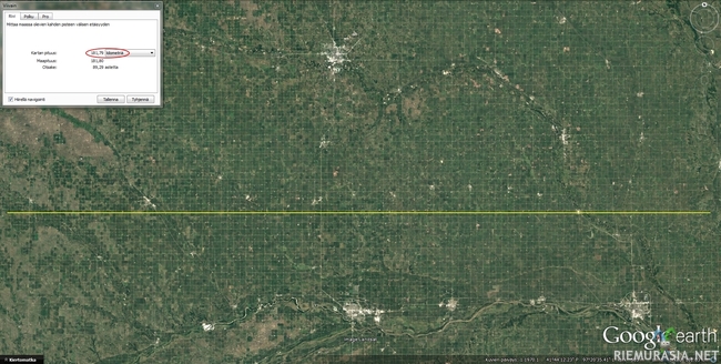 182km peltoa Nebraskan osavaltiossa - Ahdistaako? Nyt jää Pohjanmaan peltoaukeat kakkoseksi. Nebraskan pienestä väkiluvusta (1,8milj.) huolimatta sen maataloustuotanto on Yhdysvaltojen neljänneksi suurin. Nebraskassa viljellään pääasiassa maissia, soijapapuja ja vehnää. Kuvassa keskellä alhalla 22,000 asukkaan Columbus. (Klikkaa kuva suuremmaksi)