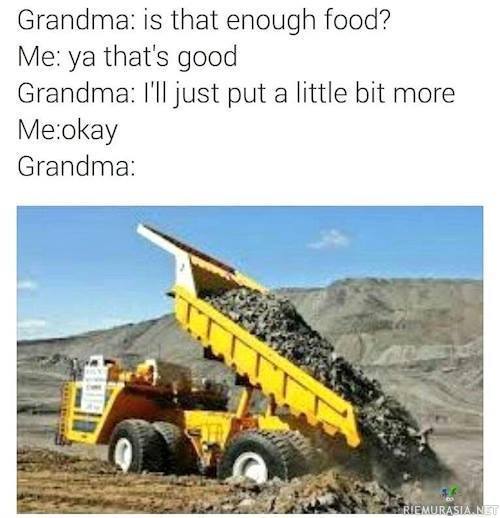 Kun mummo antaa ruokaa