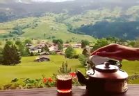 Teetä ja vuoristomaisemia