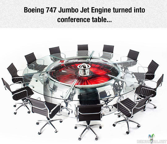 Lentokoneen turbiinista kokouspöytä
