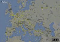 Vuorokausi lentoliikennettä euroopan yllä