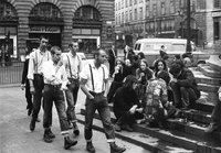 Skinheadit ja hipit Lontoon kadulla 1969
