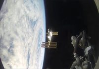 Soyuz kapseli kiinnittyy