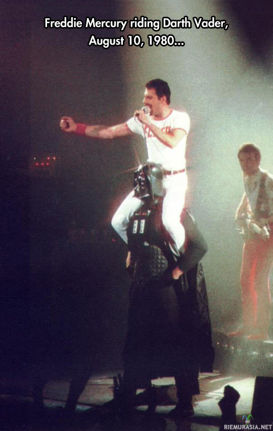 Freddie Mercury ratsastaa