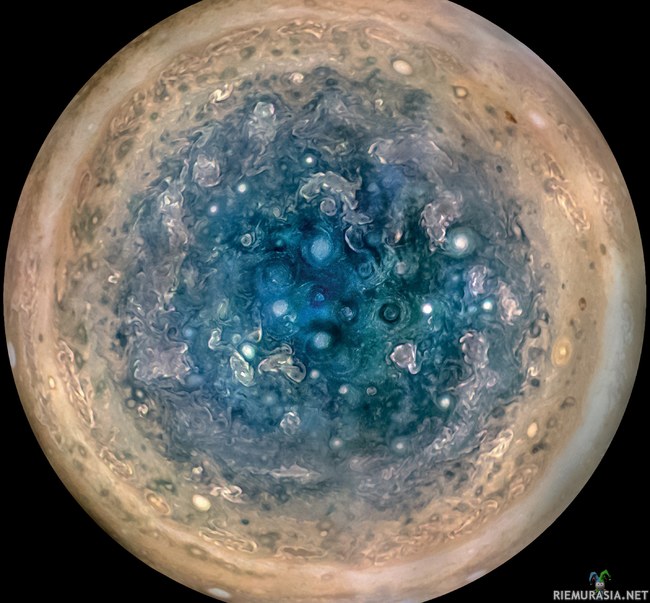 Jupiterin eteläpuolisko - Pohjoinen: https://www.riemurasia.net/kuva/Jupiterin-pohjapuolisko/188881