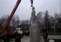 Leninin patsaan siirto