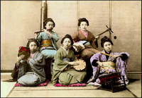 Geisha bändi 1800-luvulla värikuvana