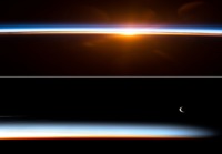Auringon nousu ja lasku avaruudesta kuvattuna