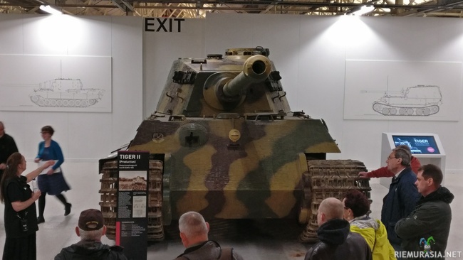 Königstiger, Tiger II, Panzerkampfwagen VI Ausf.  - The tank museum, Bovington, UK. The Tiger collection, Königstiger, Tiger II