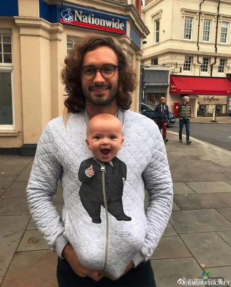 Vauvalle puku takissa - Iloonen vauva