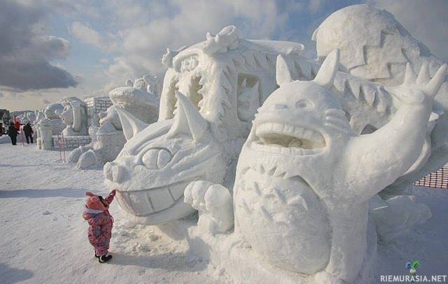 Naapurini Totoro lumiveistokset - Sapporo snow festival 