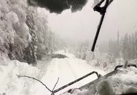 Junalla ajelua lumimyrskyn jälkeen