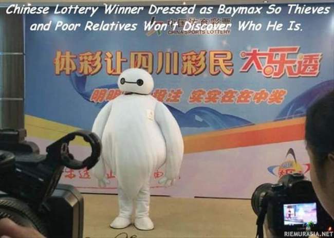 Kiinalainen lottovoittaja  - Pukeutui Baymaxiksi ettei persaukiset sukulaiset tai varkaat tunnista 