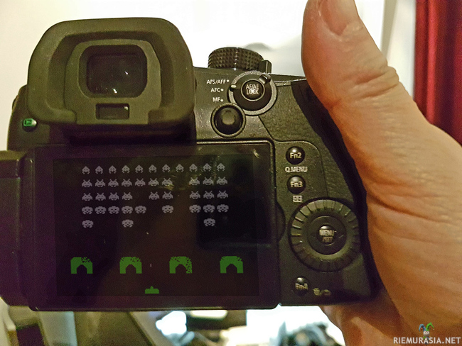 Space invadersia kameralla - Tarpeellinen modifikaatio järjestelmäkameraan