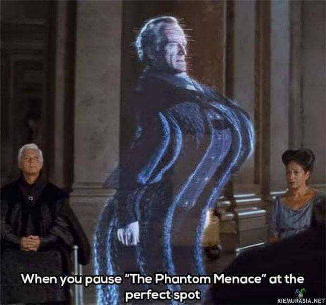 Phantom menace  - pauselle oikeassa kohtaa niin keisarista tulee povekas ilmestys
