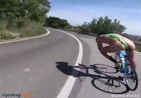 Pyöräilyä Borat uikkareissa