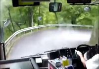 Bussikuski vauhdissa