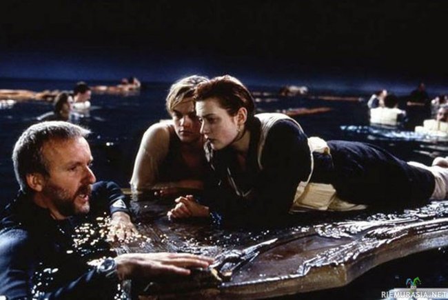 Jack & Rose - Titanic elokuvan Suomen esi-ilta oli 16. tammikuuta 1998.
