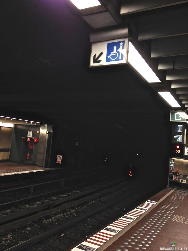 Brysselin metrosta bongattua - Eutanasia?
