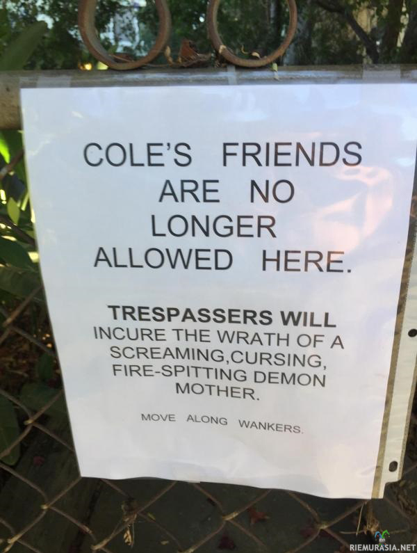 Colen ystävät eivät ole tervetulleita tänne - Colen äiti vaikuttaa aika ikävältä persoonalta