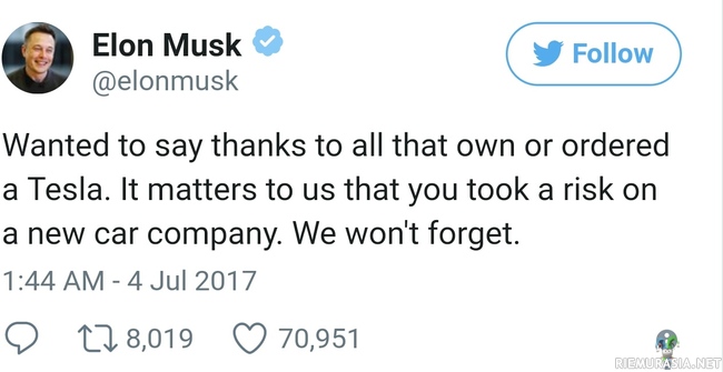 Elon Musk kiittää Twitterissä - Kiitos kun ostitte Teslan